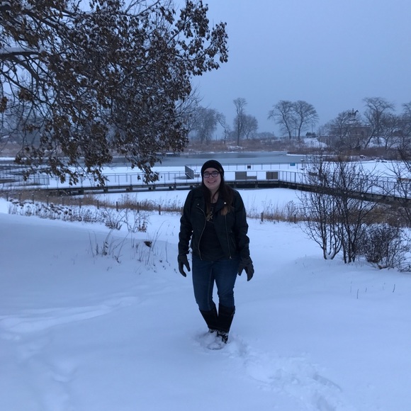 Meet your posher!! - Picture 5 of 7